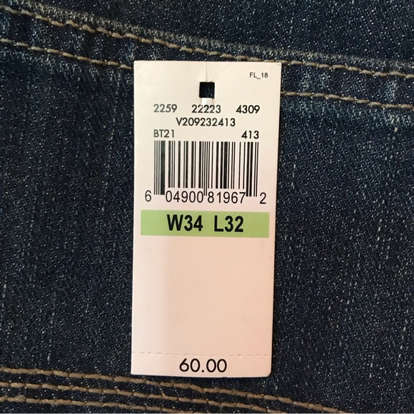 Van Heusen Classic Fit Blue Jeans Size 34 x 32 - Picture 15 of 15